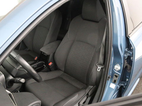 Toyota Corolla 1.8 Hybrid Business Plus | Trekhaak | Stoelverwarming | Adaptive cruise | Carplay | Full LED | Keyless | Camera | DAB | Climate control
