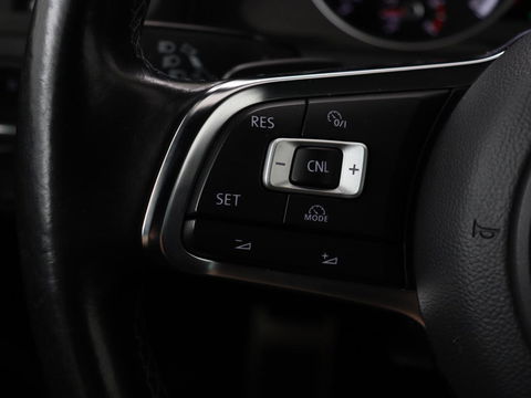 Volkswagen Golf 1.4 TSI GTE | Panoramadak | Carplay | Camera | Trekhaak | Full LED | Navigatie | Park Assist | Sportstoelen | DAB | Climate control