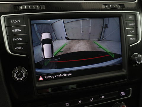 Volkswagen Golf 1.4 TSI GTE | Panoramadak | Carplay | Camera | Trekhaak | Full LED | Navigatie | Park Assist | Sportstoelen | DAB | Climate control