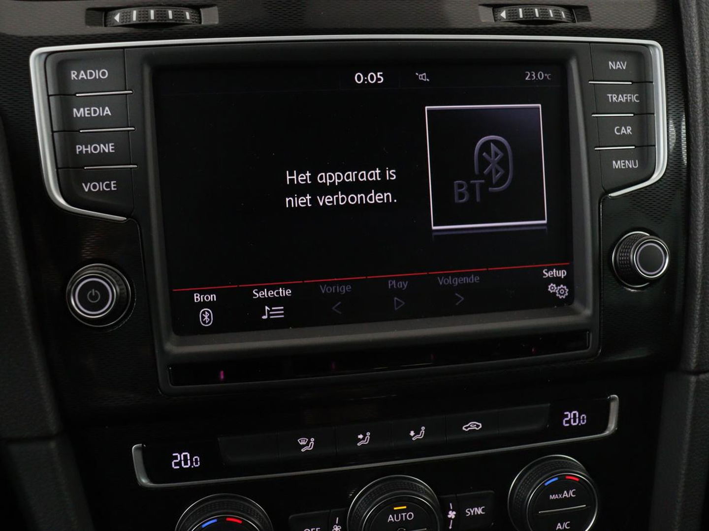 Volkswagen Golf 1.4 TSI GTE | Panoramadak | Carplay | Camera | Trekhaak | Full LED | Navigatie | Park Assist | Sportstoelen | DAB | Climate control