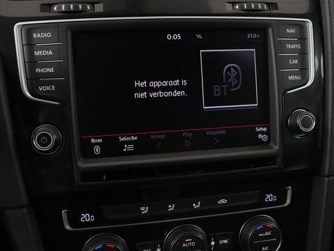 Volkswagen Golf 1.4 TSI GTE | Panoramadak | Carplay | Camera | Trekhaak | Full LED | Navigatie | Park Assist | Sportstoelen | DAB | Climate control