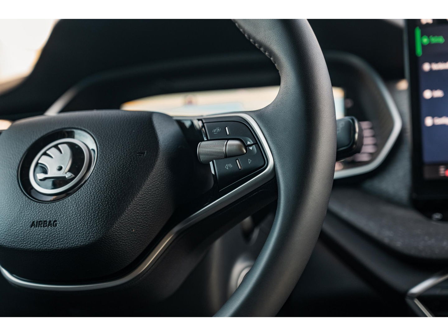 Škoda Octavia Combi FL 1.5 TSI 150PK MHEV Selection | MATRIX-LED | CAMERA | STOELVERW. | ADAPTIVE CRUISE | DIGI DASH