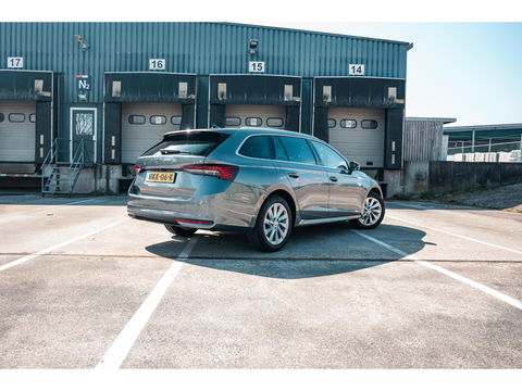 Škoda Octavia Combi FL 1.5 TSI 150PK MHEV Selection | MATRIX-LED | CAMERA | STOELVERW. | ADAPTIVE CRUISE | DIGI DASH