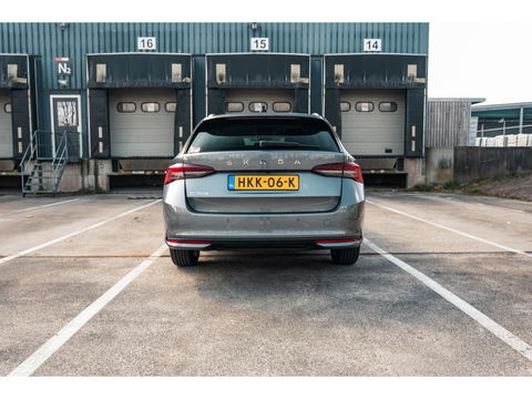 Škoda Octavia Combi FL 1.5 TSI 150PK MHEV Selection | MATRIX-LED | CAMERA | STOELVERW. | ADAPTIVE CRUISE | DIGI DASH