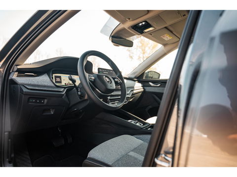 Škoda Octavia Combi FL 1.5 TSI 150PK MHEV Selection | MATRIX-LED | CAMERA | STOELVERW. | ADAPTIVE CRUISE | DIGI DASH