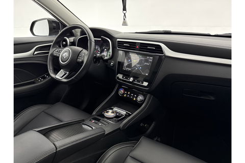 MG ZS EV Luxury 45 kWh Elektrisch Pano Camera Carplay LED Leder Clima Cruise Navi PDC 17"LMV