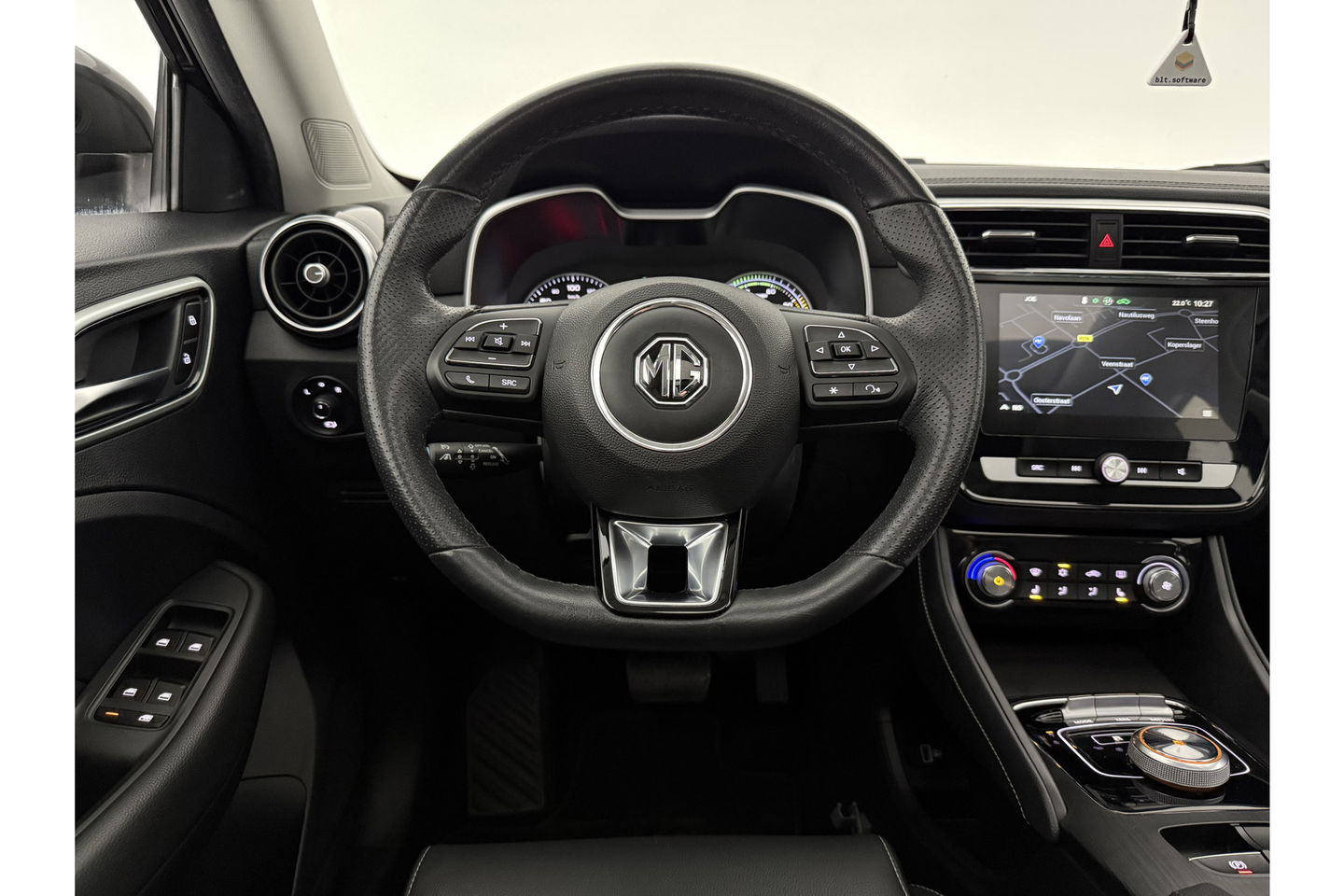 MG ZS EV Luxury 45 kWh Elektrisch Pano Camera Carplay LED Leder Clima Cruise Navi PDC 17"LMV