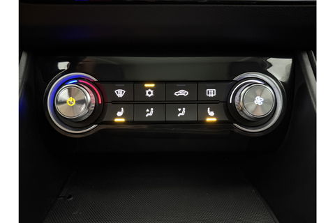MG ZS EV Luxury 45 kWh Elektrisch Pano Camera Carplay LED Leder Clima Cruise Navi PDC 17"LMV