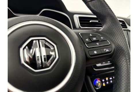 MG ZS EV Luxury 45 kWh Elektrisch Pano Camera Carplay LED Leder Clima Cruise Navi PDC 17"LMV