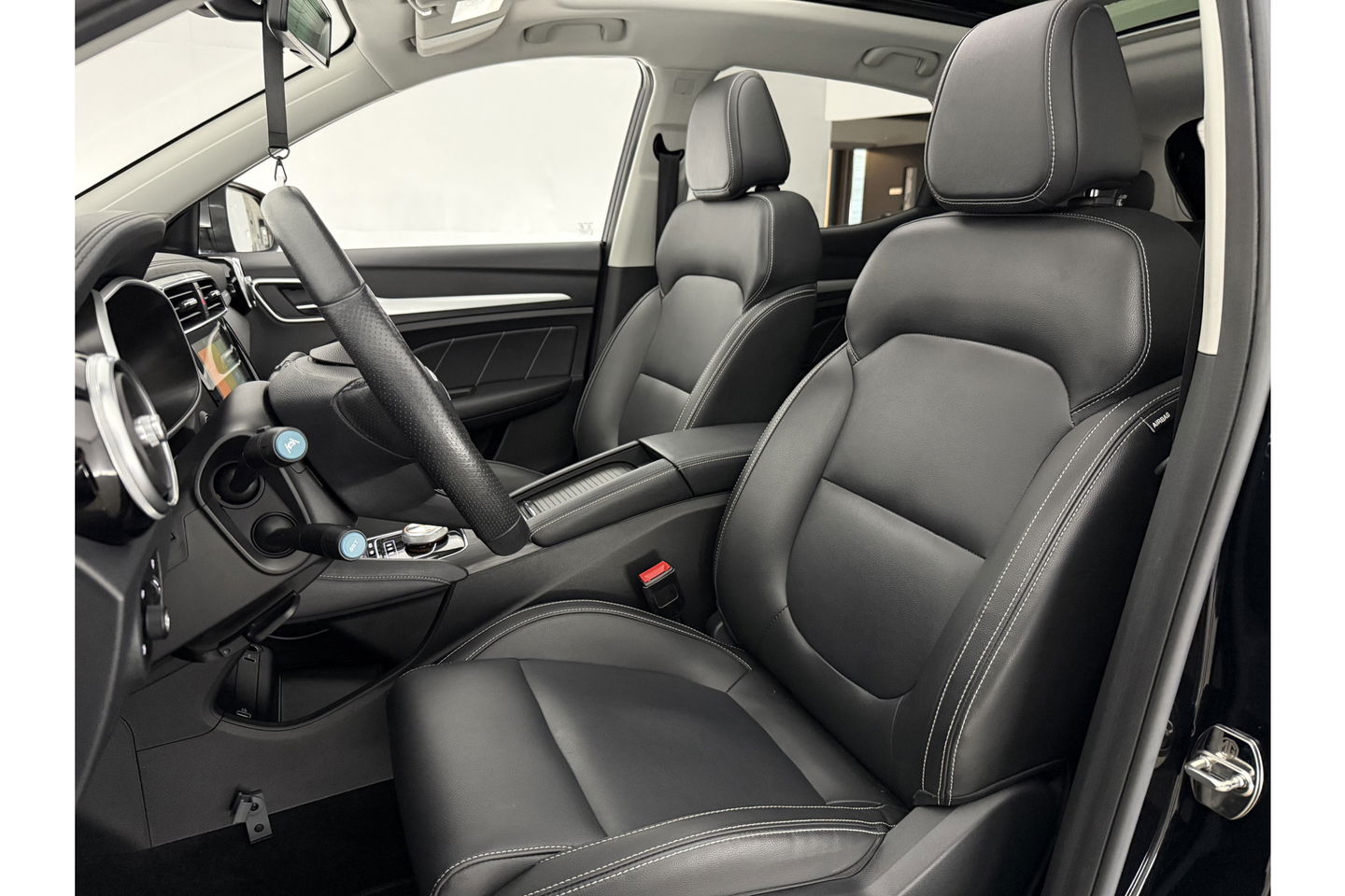 MG ZS EV Luxury 45 kWh Elektrisch Pano Camera Carplay LED Leder Clima Cruise Navi PDC 17"LMV
