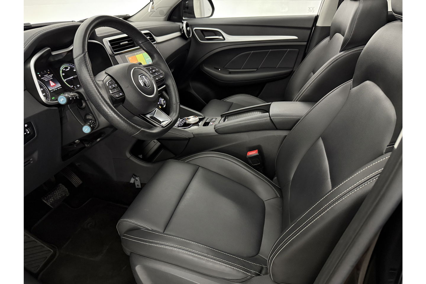 MG ZS EV Luxury 45 kWh Elektrisch Pano Camera Carplay LED Leder Clima Cruise Navi PDC 17"LMV