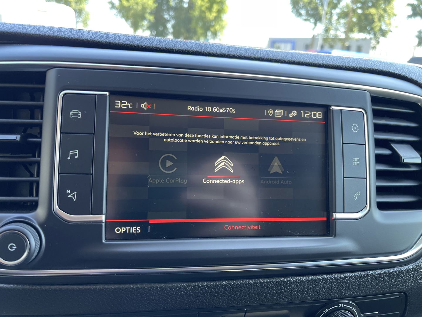 Citroën Jumpy 1.5 BlueHDI 120pk M Club L2H1 / vaste prijs rijklaar € 16.950 ex btw / lease vanaf € 285 / airco / cruise control / bijrijdersbank / grijs metallic / navigatie / euro 6 / bpm vrij