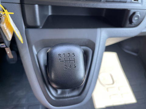 Citroën Jumpy 1.5 BlueHDI 120pk M Club L2H1 / vaste prijs rijklaar € 16.950 ex btw / lease vanaf € 285 / airco / cruise control / bijrijdersbank / grijs metallic / navigatie / euro 6 / bpm vrij