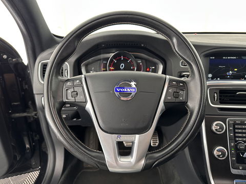 Volvo V60 2.4 D6 Twin Engine R-Design Aut. *PANO | LUXURY-LEATHER | BI-XENON | PREMIUM AUDIO | NAVI-FULLMAP | MEMORY-PACK | HEATED-COMFORTSEATS | TOWBAR | ECC | PDC | CRUISE | 18''ALU*