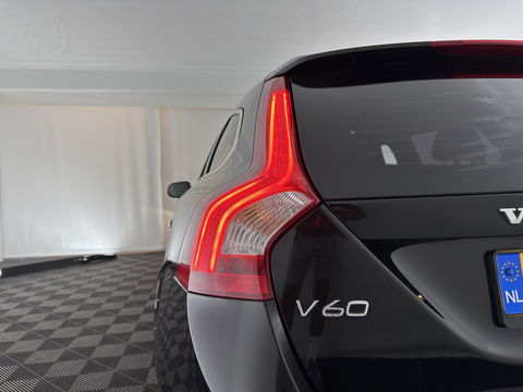 Volvo V60 2.4 D6 Twin Engine R-Design Aut. *PANO | LUXURY-LEATHER | BI-XENON | PREMIUM AUDIO | NAVI-FULLMAP | MEMORY-PACK | HEATED-COMFORTSEATS | TOWBAR | ECC | PDC | CRUISE | 18''ALU*