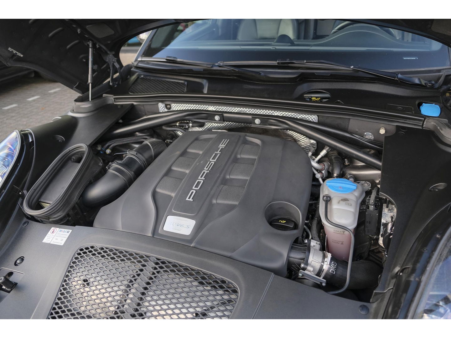 Porsche Macan S 3.0 D 258pk Panoramadak Bose Luchtvering Sport chrono Sportuitlaat Lane assist 20" LMV