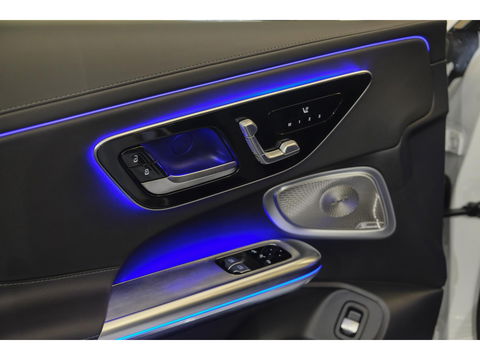Mercedes-Benz CLE Coupé CLE200 AMG 204pk Panoramadak Night pakket *DIRECT RIJDEN* Burmester 3d *BTW* MBUX Distronic Sportsound 20" LMV