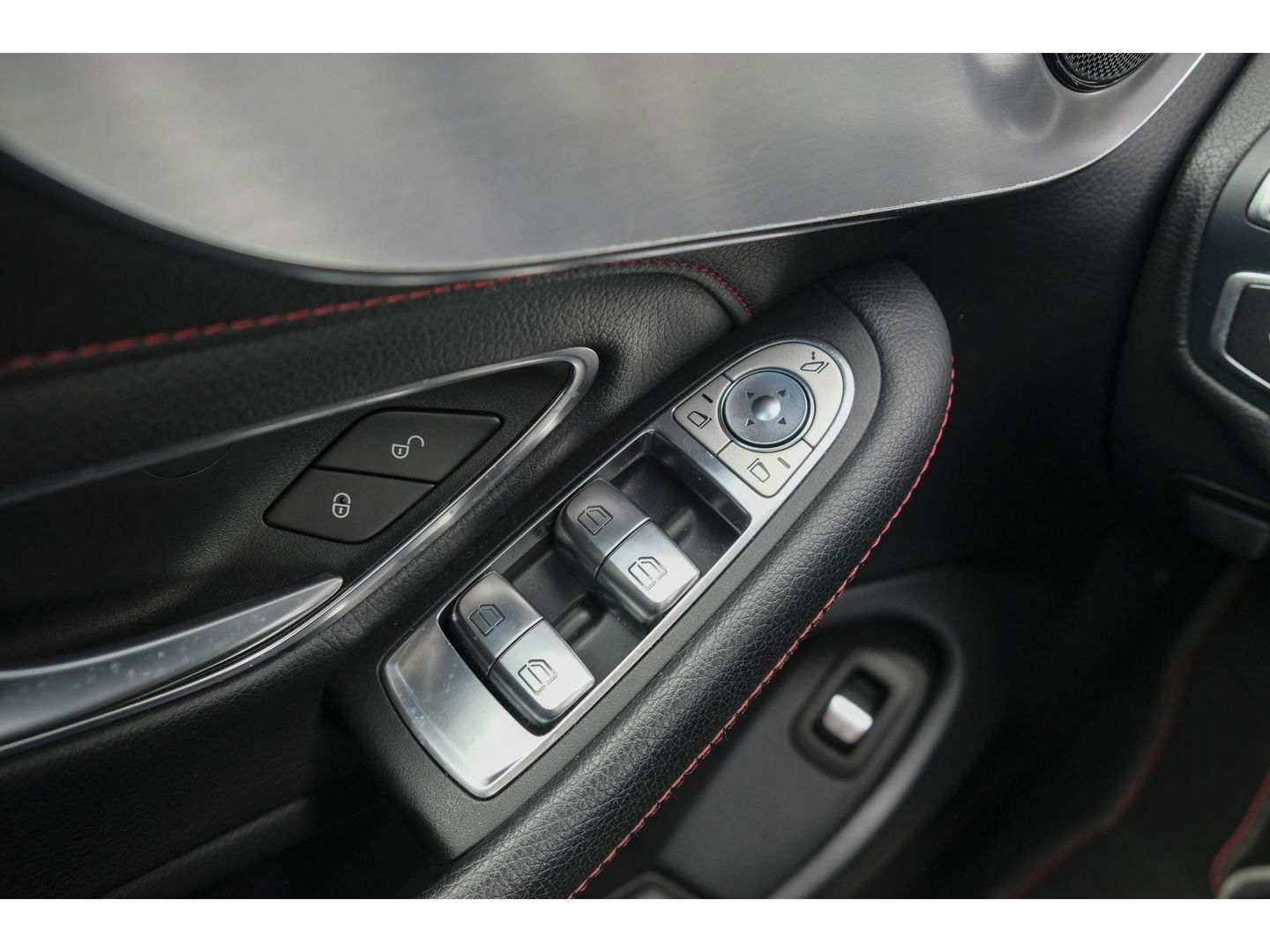 Mercedes-Benz C-Klasse Cabrio C43 AMG 4MATIC Airscarf CommandOnline Led Intelligent Stoelverwarming Designo