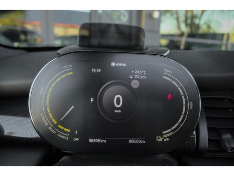 MINI Mini Electric Cooper SE 184pk 33 kWh Panoramadak Head-up *BTW* Leder Camera NLauto 17" LMV