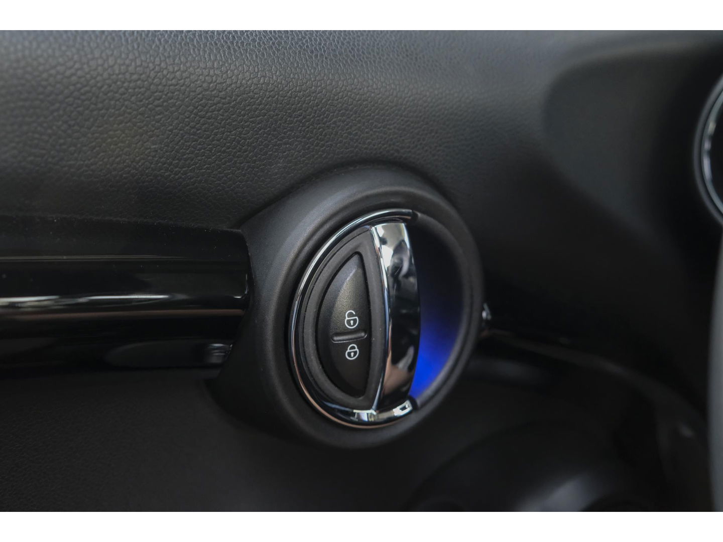 MINI Mini Electric Cooper SE 184pk 33 kWh Panoramadak Head-up *BTW* Leder Camera NLauto 17" LMV