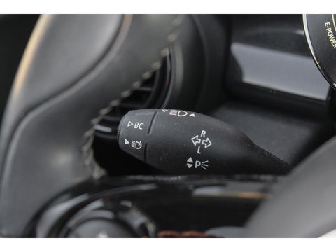 MINI Mini Electric Cooper SE 184pk 33 kWh Panoramadak Head-up *BTW* Leder Camera NLauto 17" LMV
