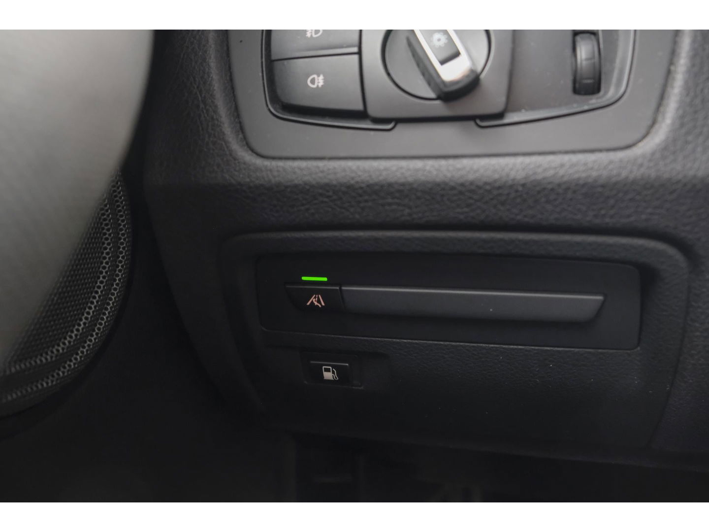BMW 3-serie 330e 252pk M-Sport Schuifdak Harman/Kardon Head-up Leder Full led NLauto 19" LMV