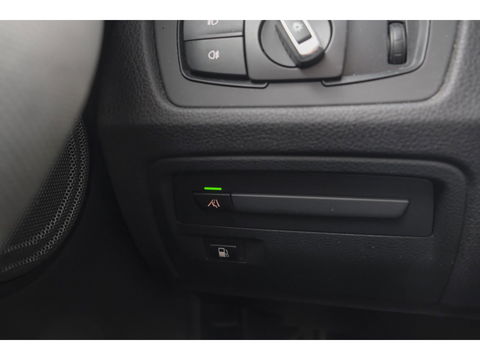 BMW 3-serie 330e 252pk M-Sport Schuifdak Harman/Kardon Head-up Leder Full led NLauto 19" LMV
