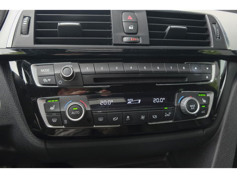 BMW 3-serie 330e 252pk M-Sport Schuifdak Harman/Kardon Head-up Leder Full led NLauto 19" LMV