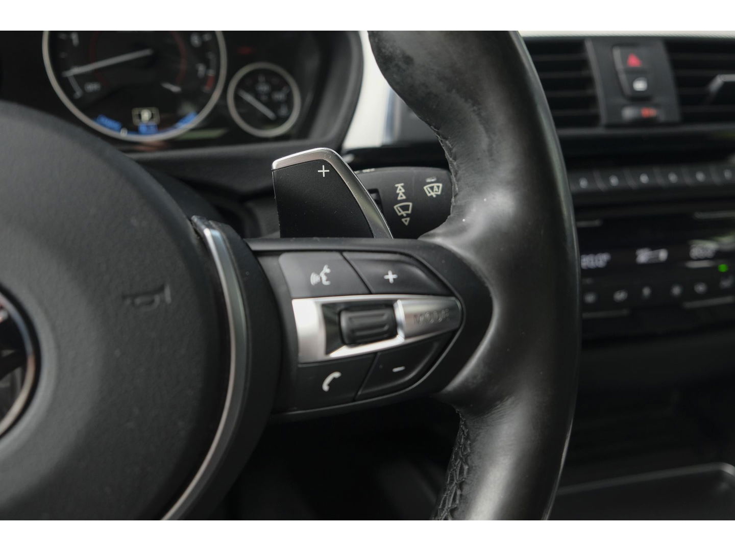 BMW 3-serie 330e 252pk M-Sport Schuifdak Harman/Kardon Head-up Leder Full led NLauto 19" LMV