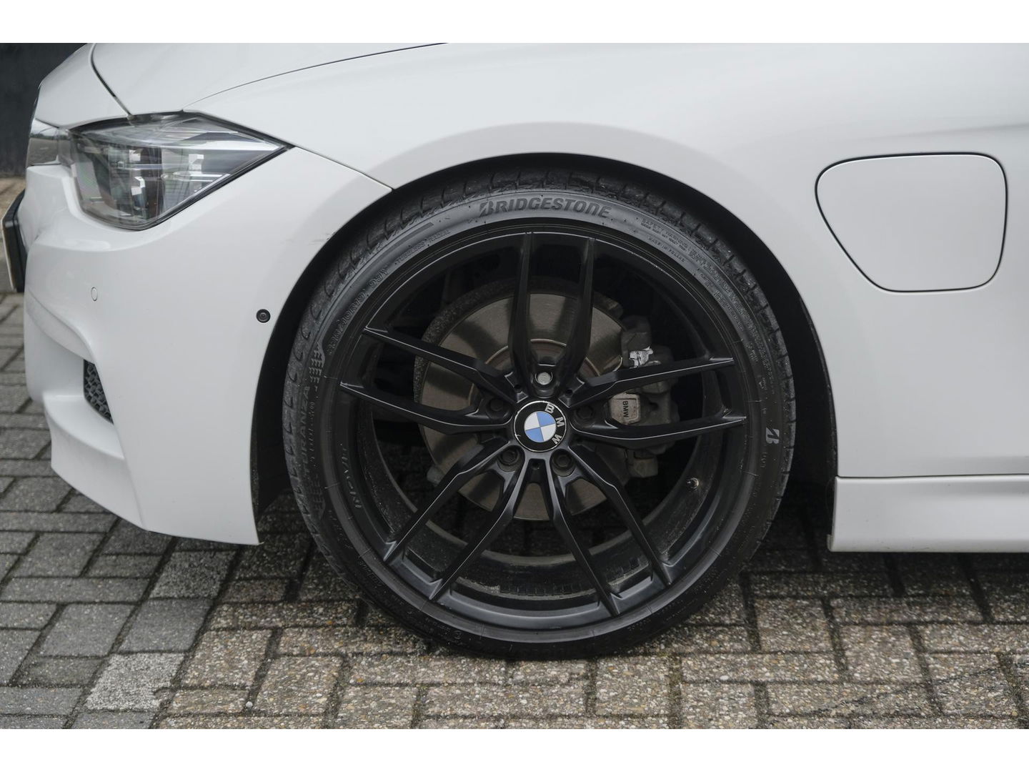 BMW 3-serie 330e 252pk M-Sport Schuifdak Harman/Kardon Head-up Leder Full led NLauto 19" LMV