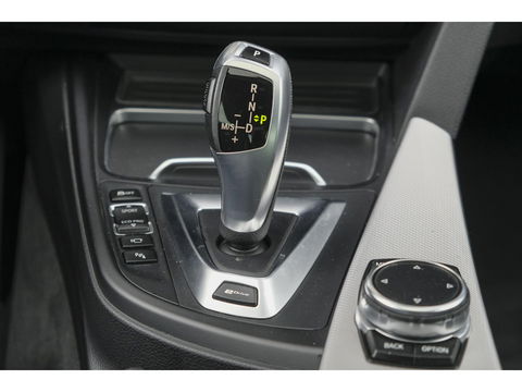 BMW 3-serie 330e 252pk M-Sport Schuifdak Harman/Kardon Head-up Leder Full led NLauto 19" LMV
