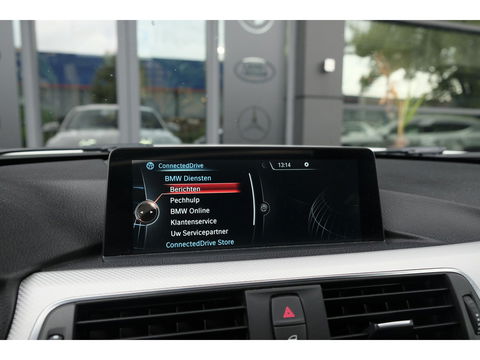 BMW 3-serie 330e 252pk M-Sport Schuifdak Harman/Kardon Head-up Leder Full led NLauto 19" LMV