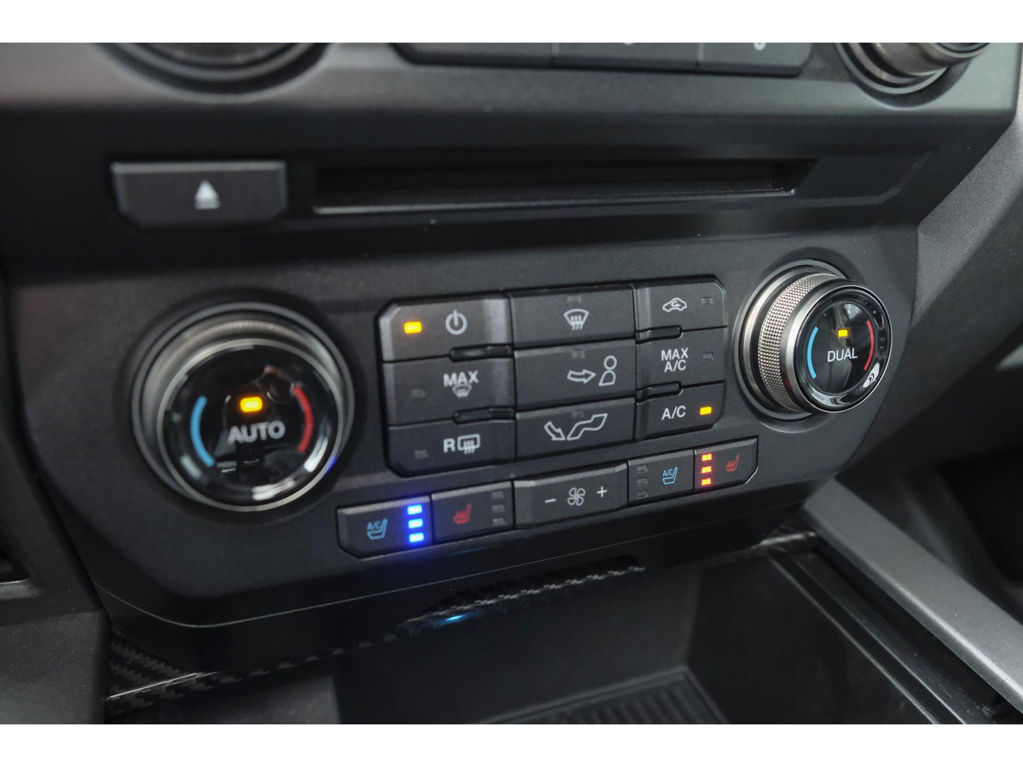Ford USA F-150 Raptor 3.5 V6 457pk Ecoboost SuperCrew Panoramadak Trekhaak LPG Stoelkoeling Adaptive cruise Sony audio Carplay VOL VOL VOL!