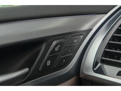 BMW X3 xDrive30e 292pk M-Sport Panoramadak Driving assistant plus 360 camera 1e Eigenaar NLauto 21" LMV