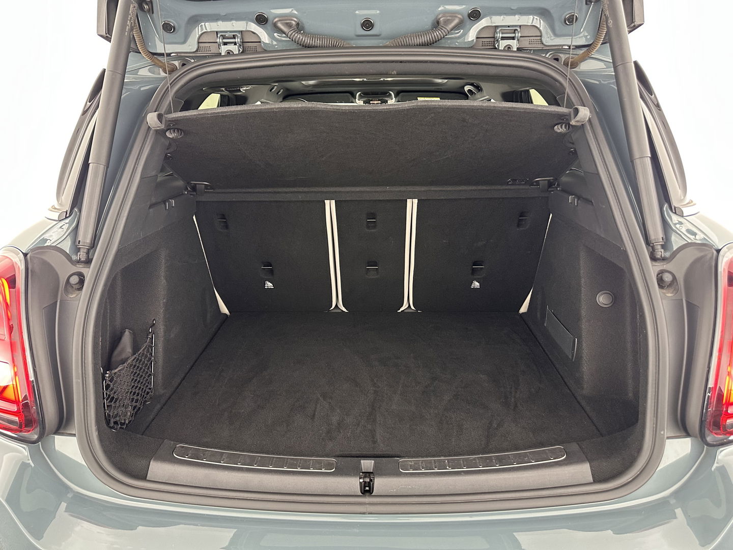 MINI Countryman 1.5 Cooper Business Edition Aut. *PANO | FULL-LEATHER | FULL-LED | HARMAN/KARDON | SPORT-SEATS | CAMERA | KEYKESS | DIGI-COCKPIT | NAVI-FULLMAP | ECC | PDC | CRUISE*