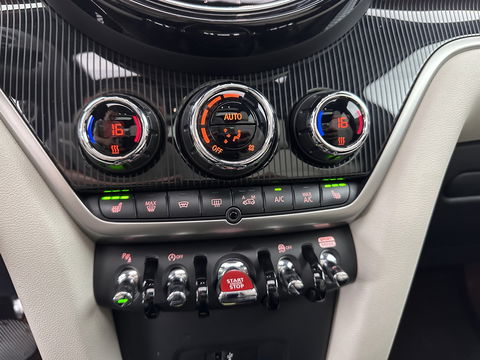 MINI Countryman 1.5 Cooper Business Edition Aut. *PANO | FULL-LEATHER | FULL-LED | HARMAN/KARDON | SPORT-SEATS | CAMERA | KEYKESS | DIGI-COCKPIT | NAVI-FULLMAP | ECC | PDC | CRUISE*