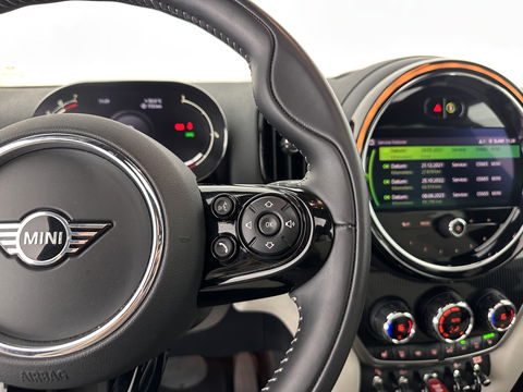 MINI Countryman 1.5 Cooper Business Edition Aut. *PANO | FULL-LEATHER | FULL-LED | HARMAN/KARDON | SPORT-SEATS | CAMERA | KEYKESS | DIGI-COCKPIT | NAVI-FULLMAP | ECC | PDC | CRUISE*