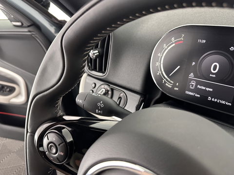 MINI Countryman 1.5 Cooper Business Edition Aut. *PANO | FULL-LEATHER | FULL-LED | HARMAN/KARDON | SPORT-SEATS | CAMERA | KEYKESS | DIGI-COCKPIT | NAVI-FULLMAP | ECC | PDC | CRUISE*
