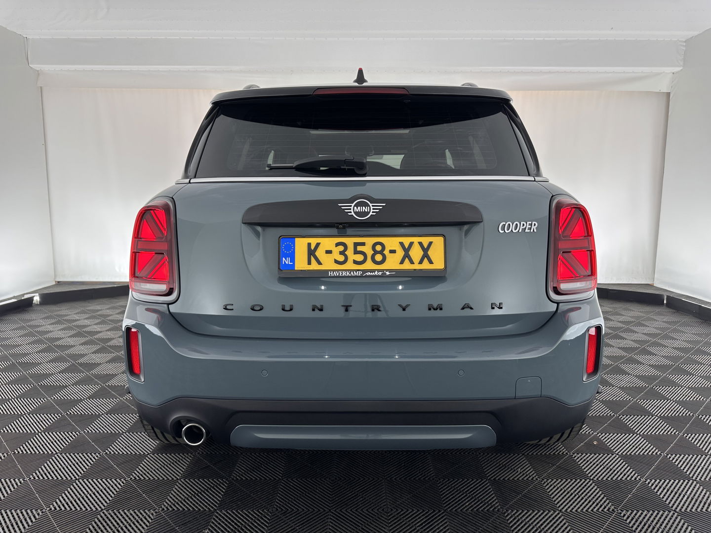 MINI Countryman 1.5 Cooper Business Edition Aut. *PANO | FULL-LEATHER | FULL-LED | HARMAN/KARDON | SPORT-SEATS | CAMERA | KEYKESS | DIGI-COCKPIT | NAVI-FULLMAP | ECC | PDC | CRUISE*