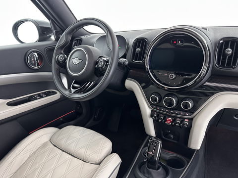 MINI Countryman 1.5 Cooper Business Edition Aut. *PANO | FULL-LEATHER | FULL-LED | HARMAN/KARDON | SPORT-SEATS | CAMERA | KEYKESS | DIGI-COCKPIT | NAVI-FULLMAP | ECC | PDC | CRUISE*