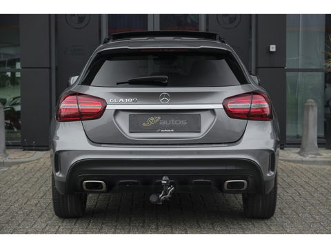 Mercedes-Benz GLA GLA180 AMG 122pk Panoramadak Night pakket Climate control Cruise control Trekhaak 19" LMV