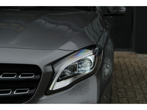 Mercedes-Benz GLA GLA180 AMG 122pk Panoramadak Night pakket Climate control Cruise control Trekhaak 19" LMV