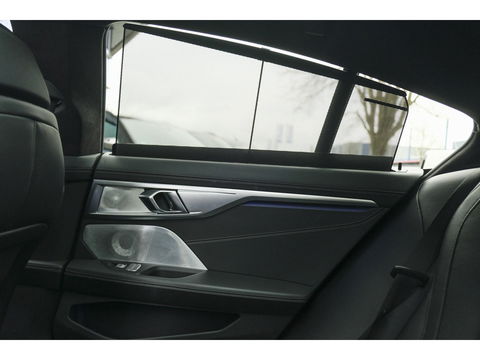 BMW 8 Serie Gran Coupé M850i 530pk xDrive High Executive Panoramadak Bowers&Wilkins Carbon exterieur NLauto 1e eigenaar!!