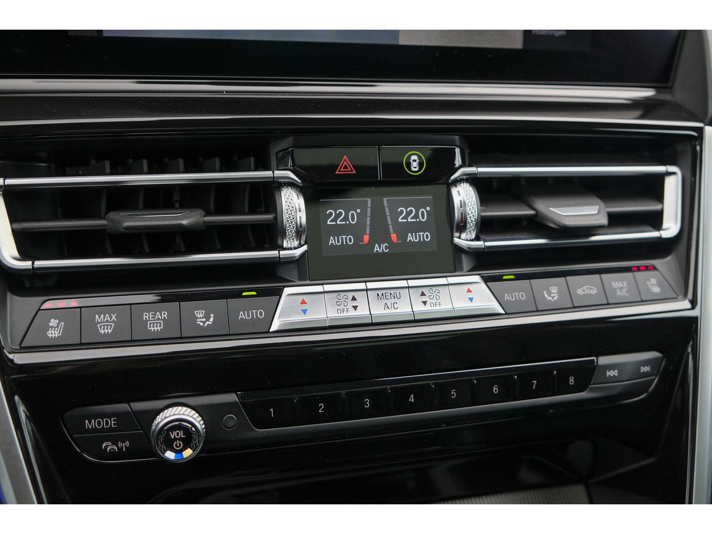 BMW 8 Serie Gran Coupé M850i 530pk xDrive High Executive Panoramadak Bowers&Wilkins Carbon exterieur NLauto 1e eigenaar!!