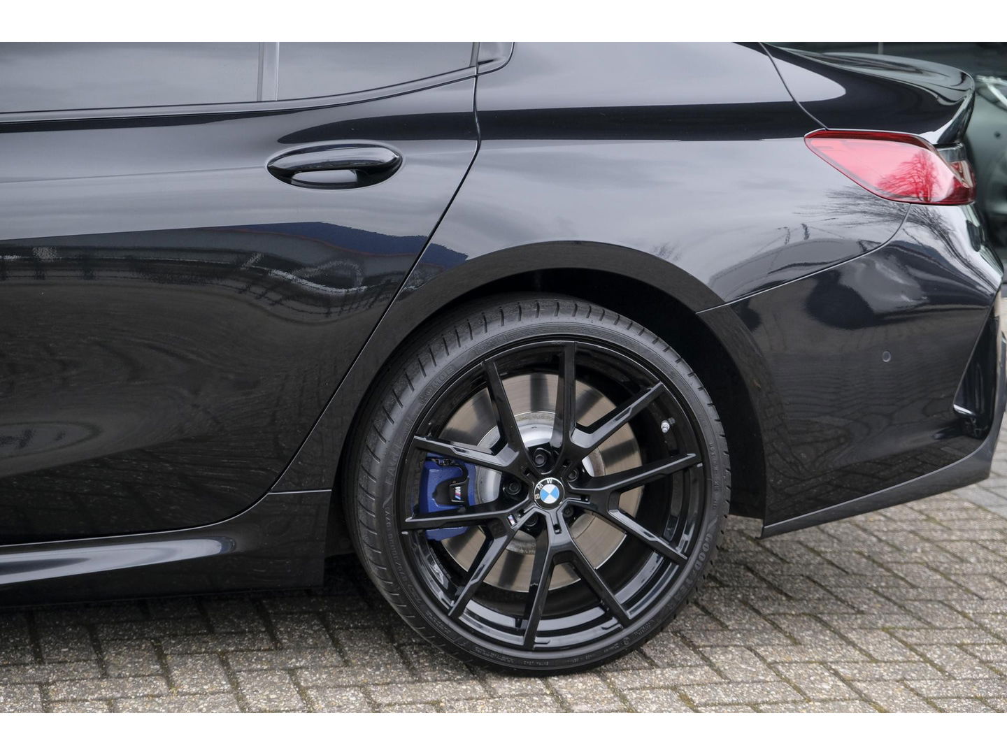 BMW 8 Serie Gran Coupé M850i 530pk xDrive High Executive Panoramadak Bowers&Wilkins Carbon exterieur NLauto 1e eigenaar!!