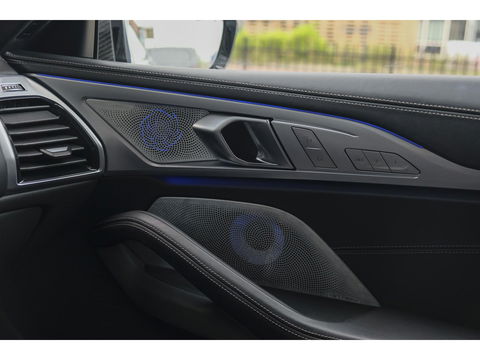 BMW 8 Serie Gran Coupé M850i 530pk xDrive High Executive Panoramadak Bowers&Wilkins Carbon exterieur NLauto 1e eigenaar!!
