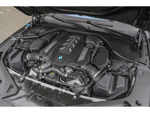 BMW 8 Serie Gran Coupé M850i 530pk xDrive High Executive Panoramadak Bowers&Wilkins Carbon exterieur NLauto 1e eigenaar!!
