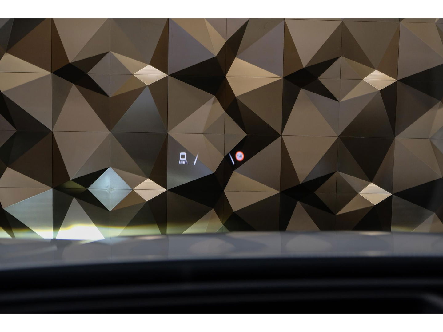 Audi Q4 e-tron 40 204pk Competition S-line 77 kWh Sonos audio Head-up *Marge* Trekhaak elektrisch Camera Adaptive cruise NLauto