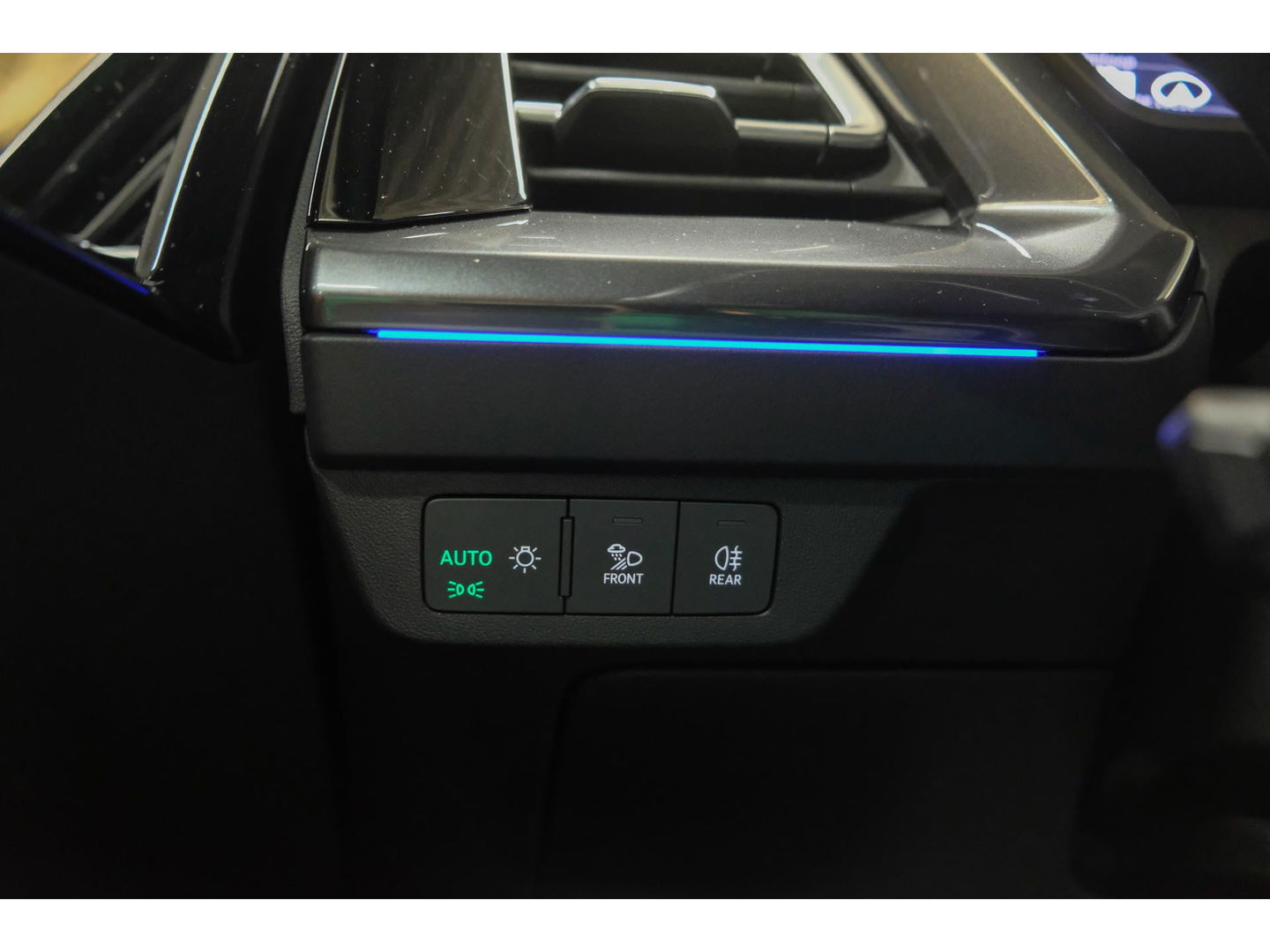 Audi Q4 e-tron 40 204pk Competition S-line 77 kWh Sonos audio Head-up *Marge* Trekhaak elektrisch Camera Adaptive cruise NLauto
