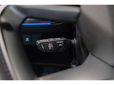 Audi Q4 e-tron 40 204pk Competition S-line 77 kWh Sonos audio Head-up *Marge* Trekhaak elektrisch Camera Adaptive cruise NLauto